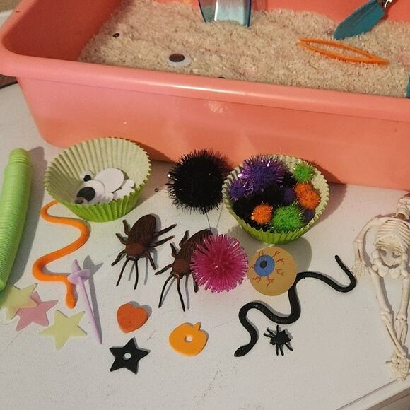 Halloween themed sensory bin add ins skeleton learning play homeschool school - Picture 7 of 12